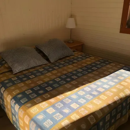 木屋 Confort 2 Piscine Partagee 莱旺